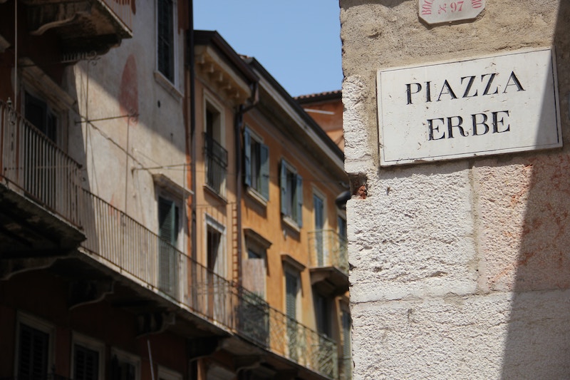 piazza delle erbe verona